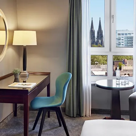 Lindner Hotel Cologne City Plaza Exterior photo